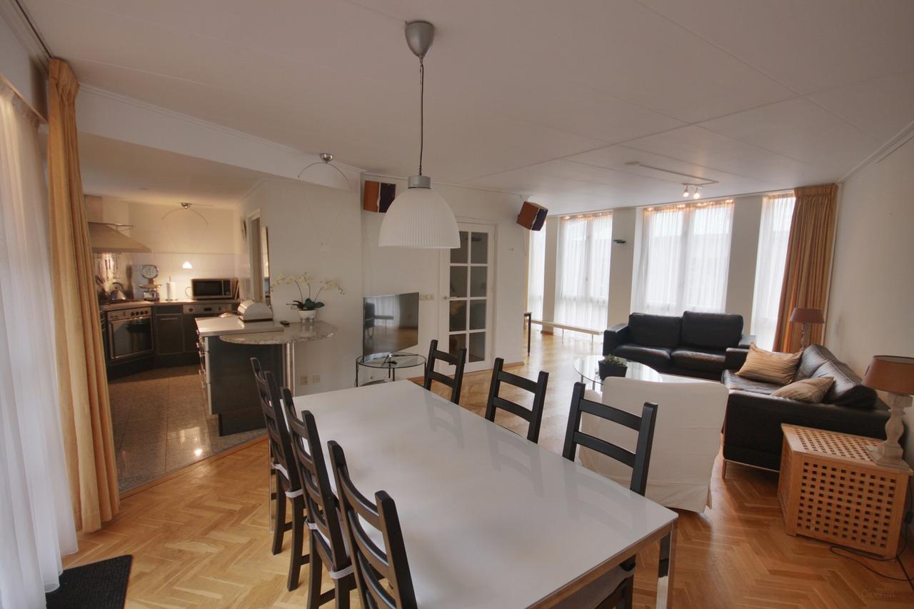 Rooftop Terrace & 2 Bedrooms in Oosterbeek Center - Image 2