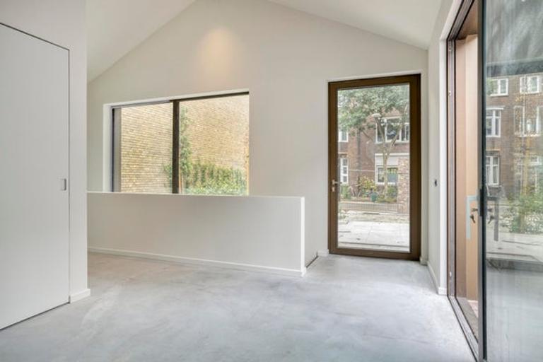 Stadswoning met patio en 2 parkeerplekken - Afbeelding 3