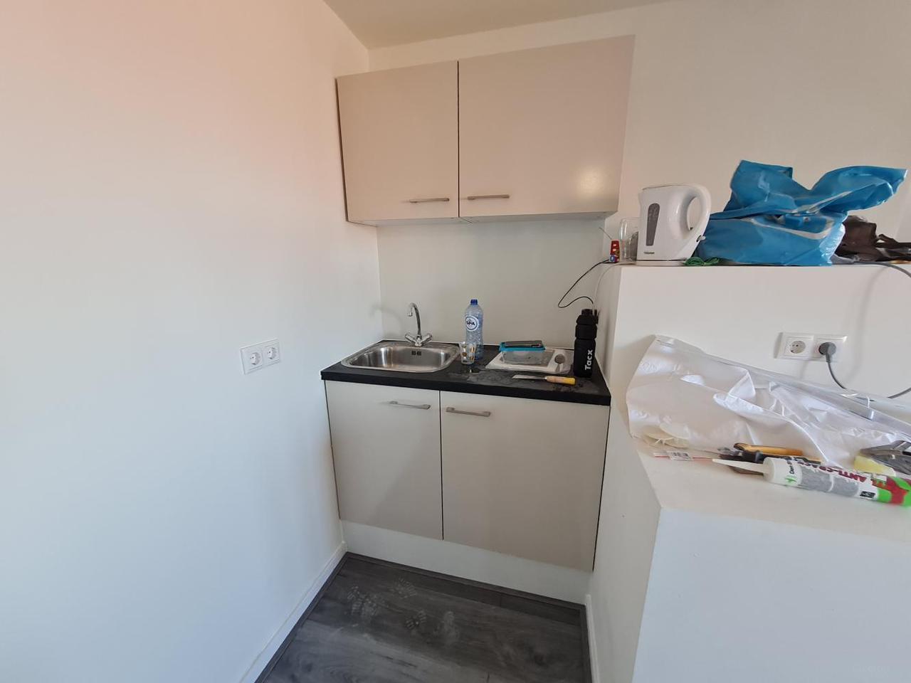 Semi-studio with private bathroom in Tilburg - Image 3