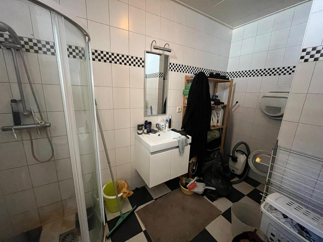 Bright 1-bedroom apartment on Oerlesestraat - Image 5