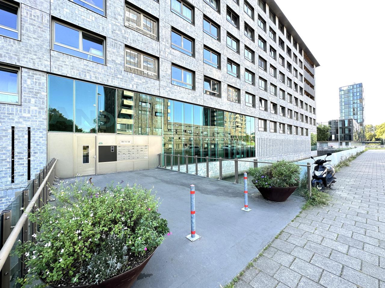 150 m² met 3 slaapkamers en balkon - Afbeelding 2