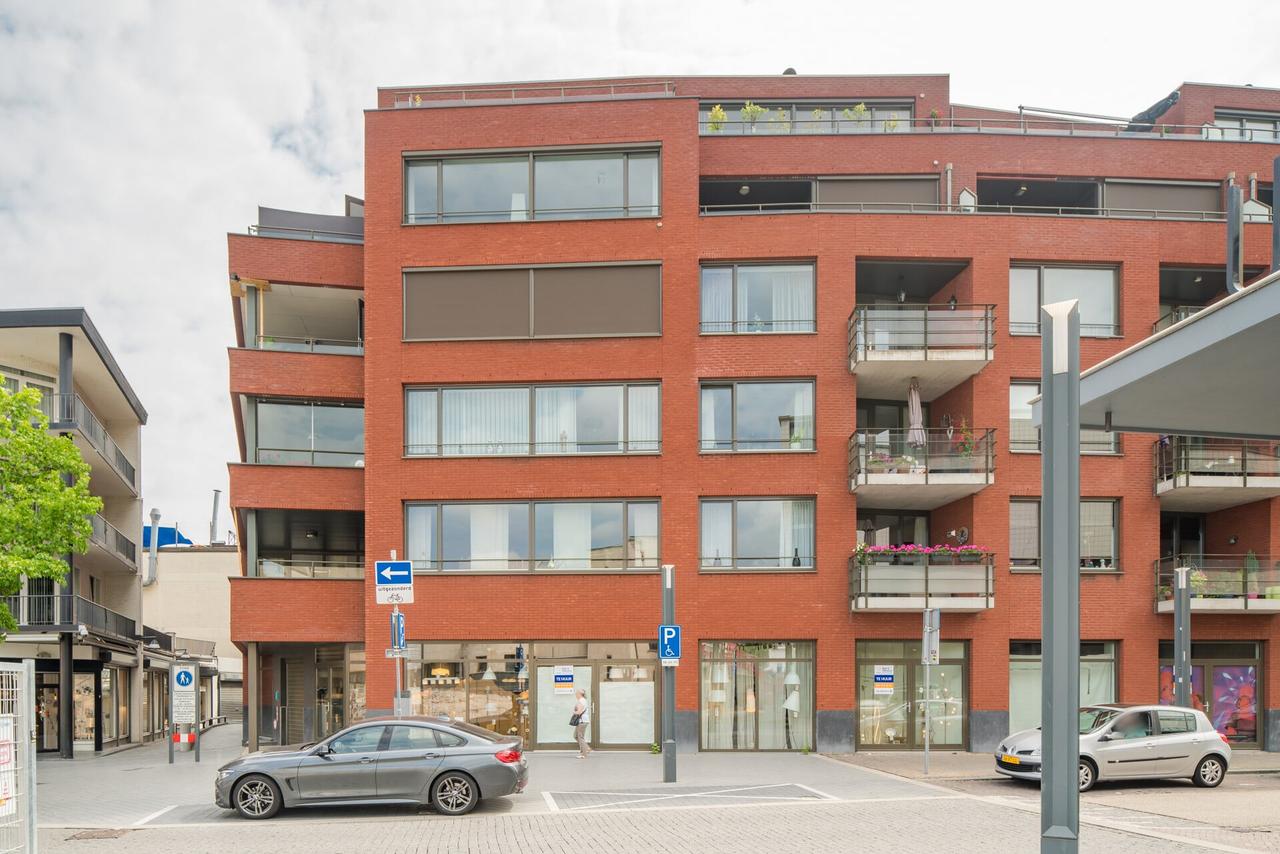 125 m² Apartment with Balcony in Heerlen - Image 1