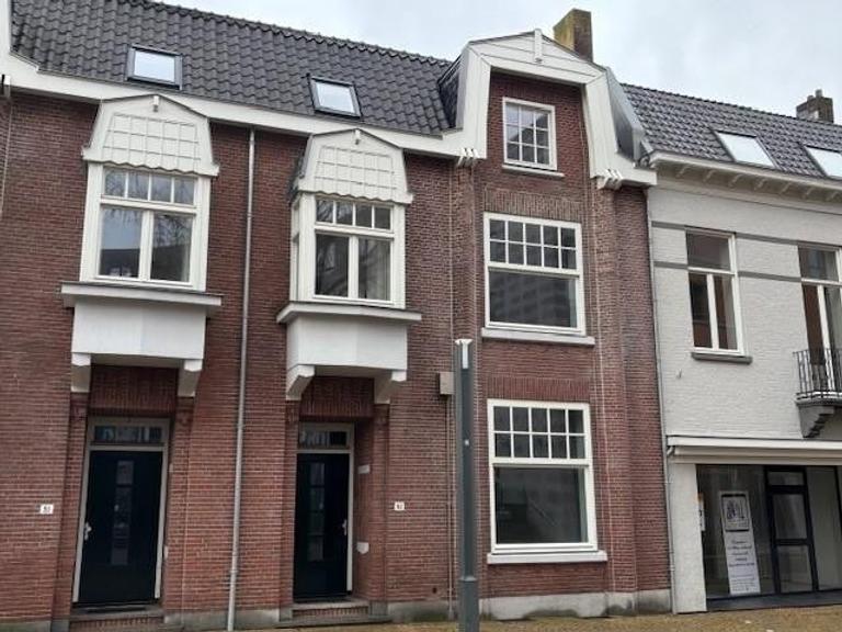 Apartment with Balcony & Garage in Landgraaf - Image 4