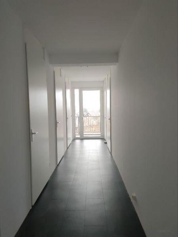 Apartment with Balcony & Garage in Landgraaf - Image 7