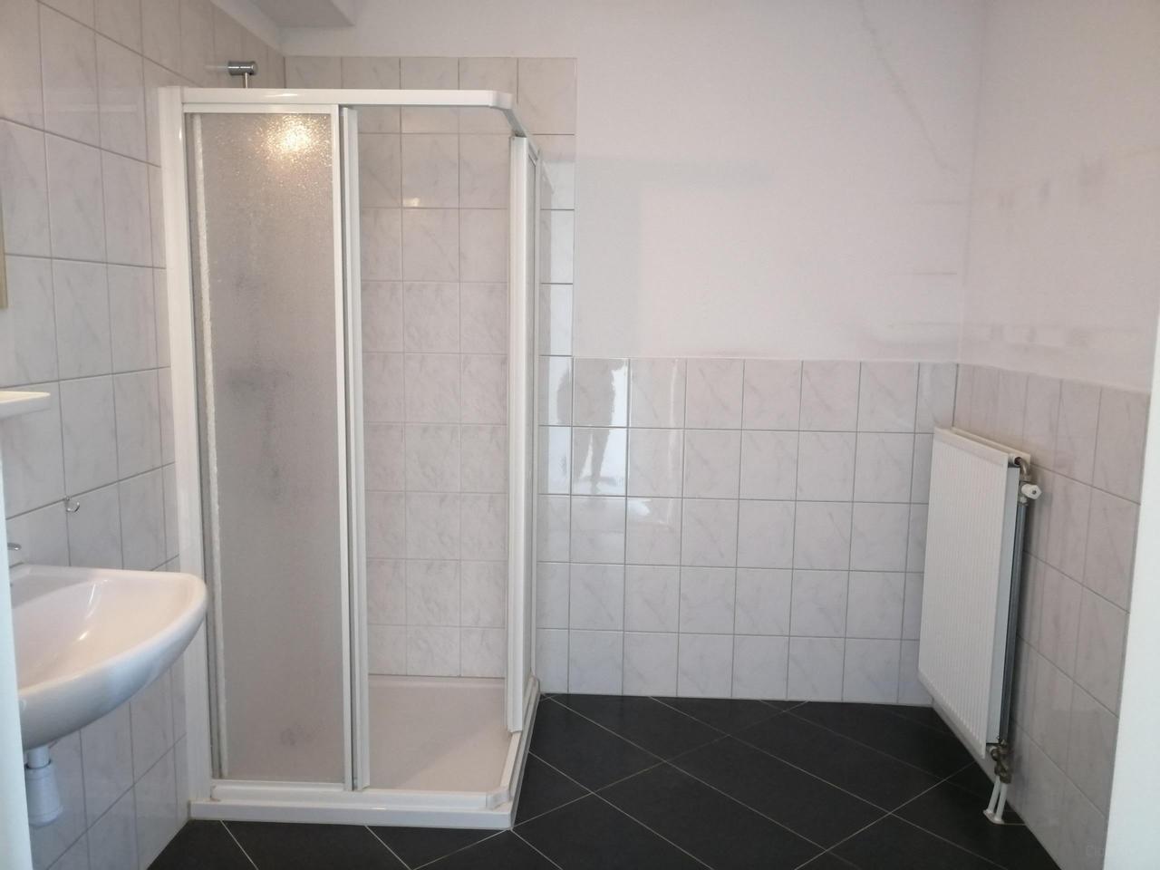 Apartment with Balcony & Garage in Landgraaf - Image 15