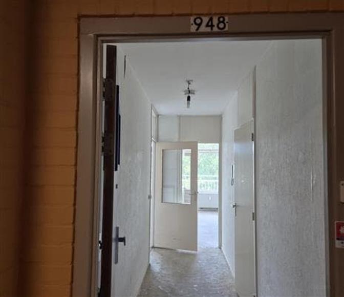 2-kamerappartement met balkon in Ommoord - Afbeelding 2