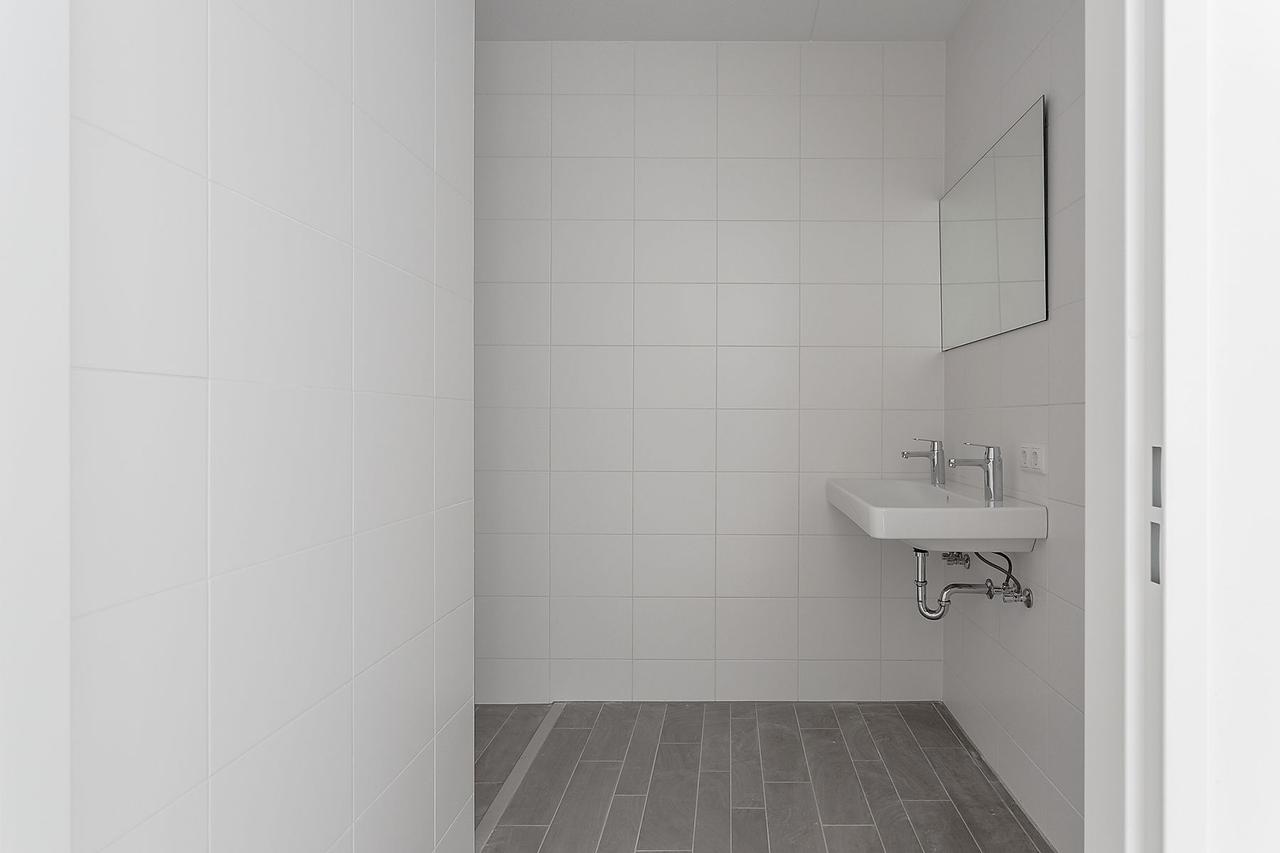 Licht 3-kamerappartement met loggia - Afbeelding 7