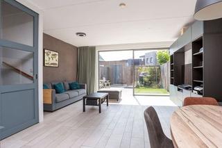 137 m² Family Home with Garden and Roof Terrace - Image 2