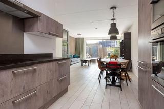 137 m² Family Home with Garden and Roof Terrace - Image 6