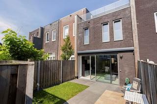 137 m² Family Home with Garden and Roof Terrace - Image 20