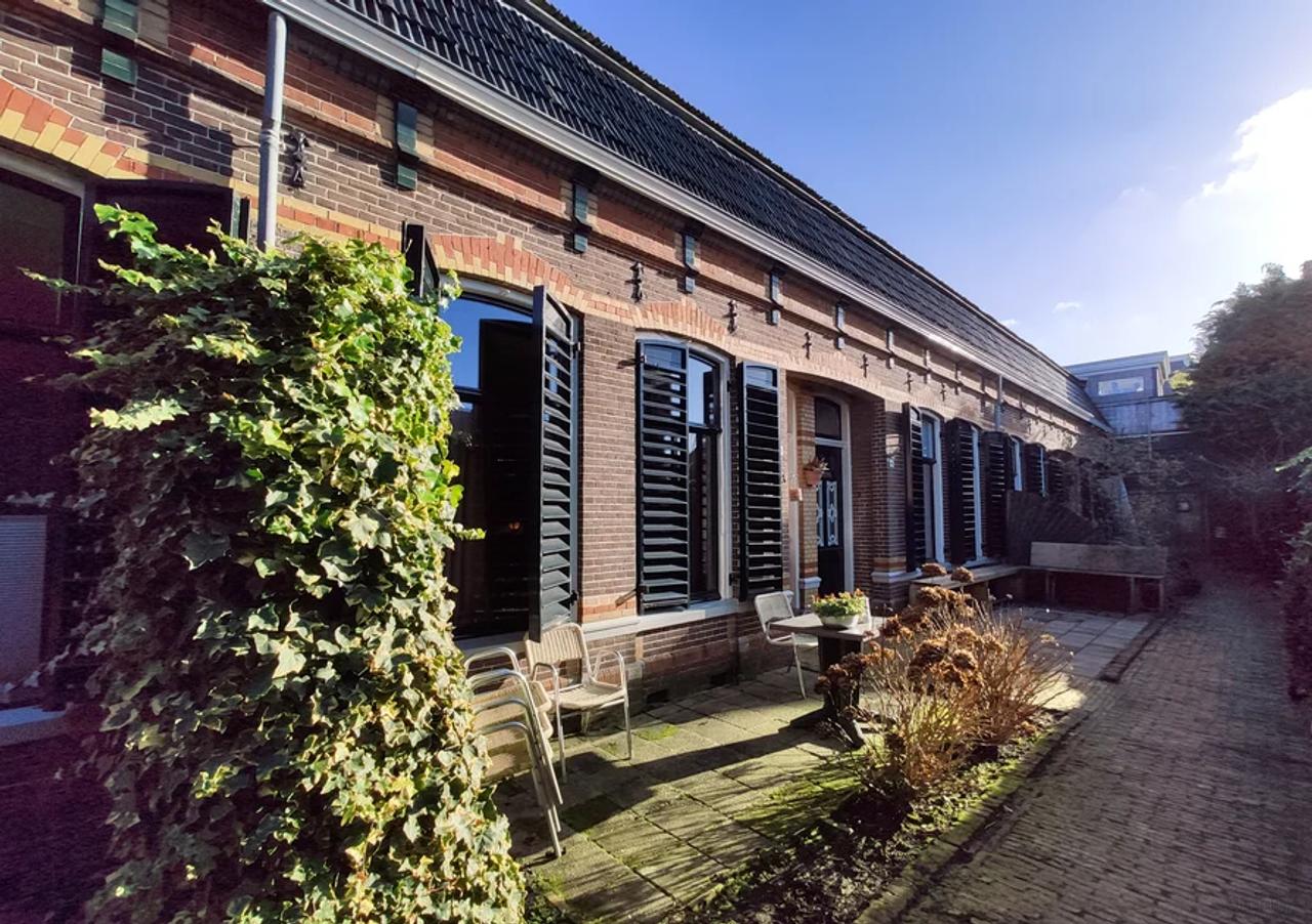 65 m² huurhuis in hartje Bolsward - Afbeelding 1