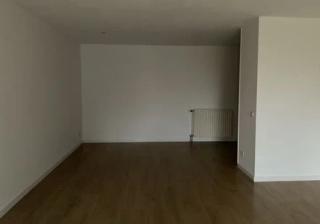 91 m² Apartment with South-Facing Balcony - Image 2