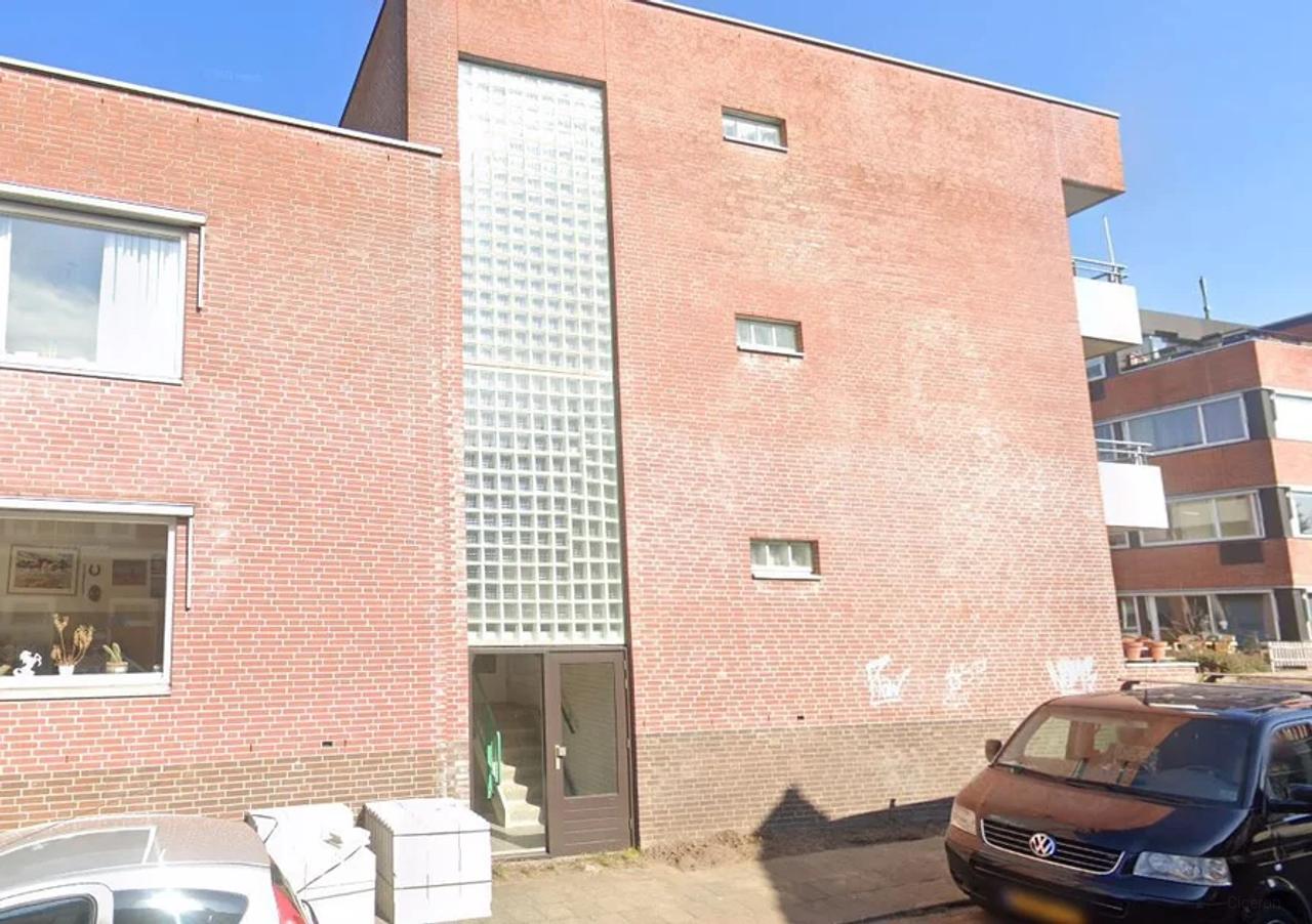 Ground floor 55+ apartment in Oud-Assendorp - Image 1