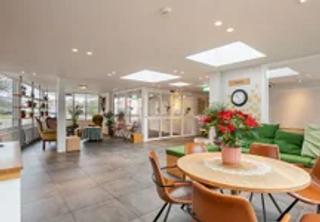 Ground floor 55+ apartment in Oud-Assendorp - Image 3