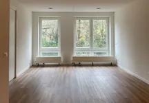 Ground floor 1-bedroom apartment with parking - Image 4