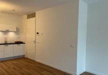 Ground floor 1-bedroom apartment with parking - Image 5