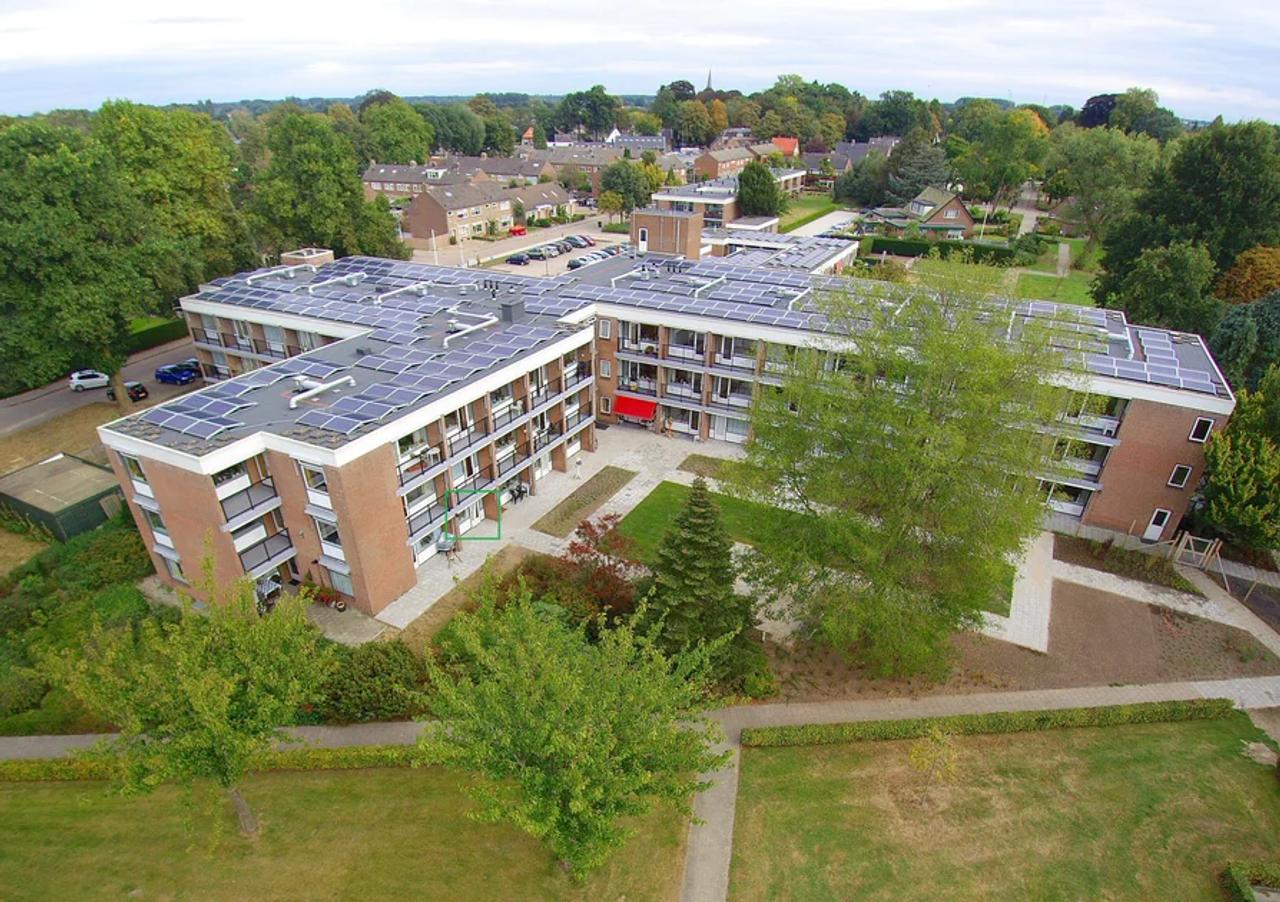 Zonnig seniorenappartement met terras - Afbeelding 1