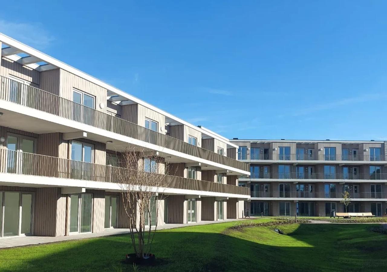 Rental Apartment with Elevator for 55+ - Image 1