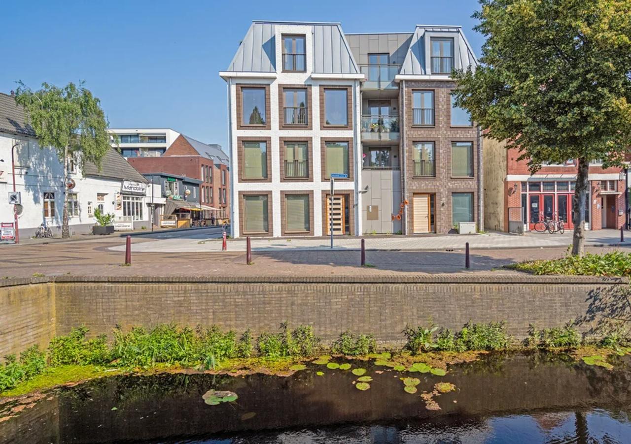 Studio van 48 m² in hartje Heerenveen - Afbeelding 1