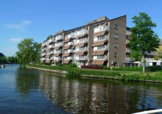 Licht 2-kamerappartement met balkon - Afbeelding 2