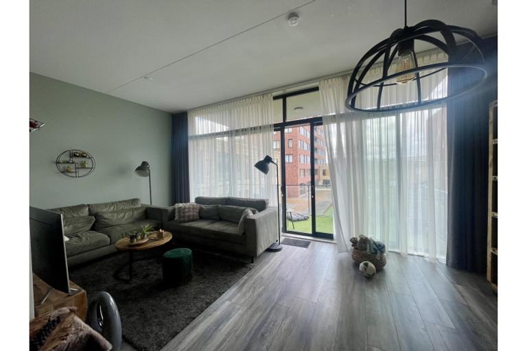 4-kamerappartement met balkon en parkeren - Afbeelding 12