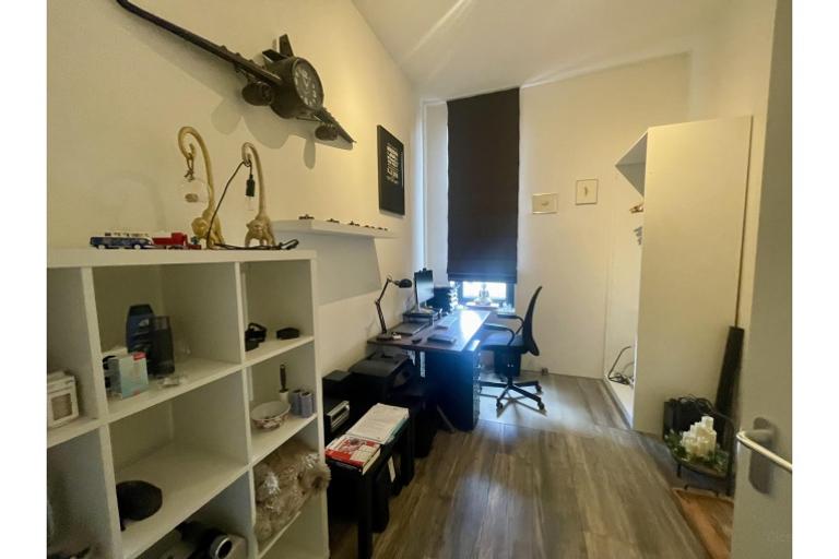 4-kamerappartement met balkon en parkeren - Afbeelding 13