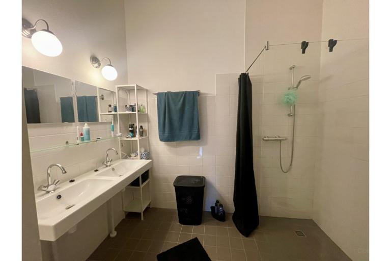 4-kamerappartement met balkon en parkeren - Afbeelding 14