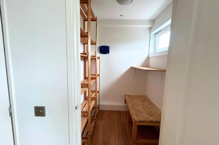 4-slaapkamer woning met garage en tuin - Afbeelding 6
