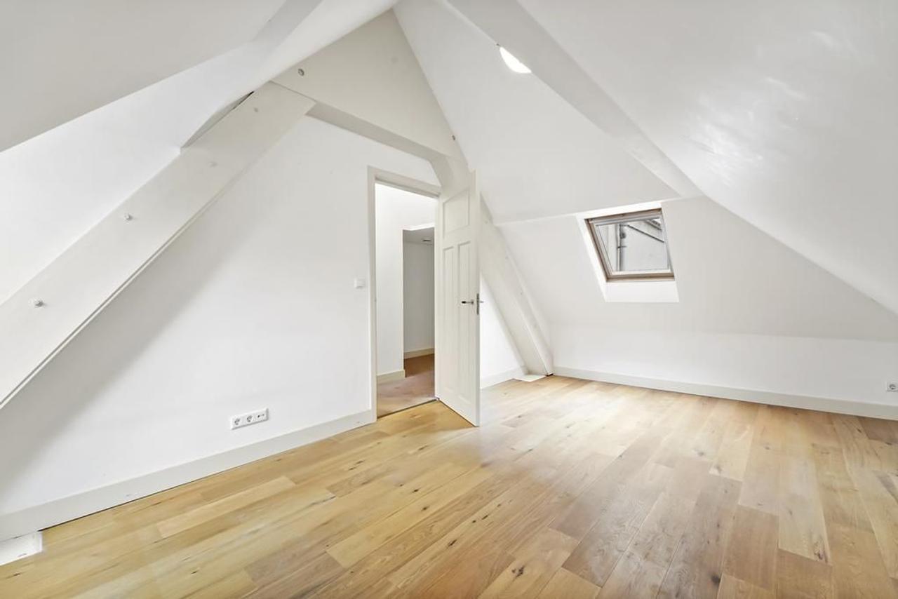 3-kamerappartement met balkon aan Noordeinde - Afbeelding 3