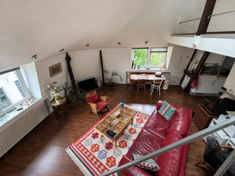 Bright apartment with mezzanine in the heart of Vaals - Image 3
