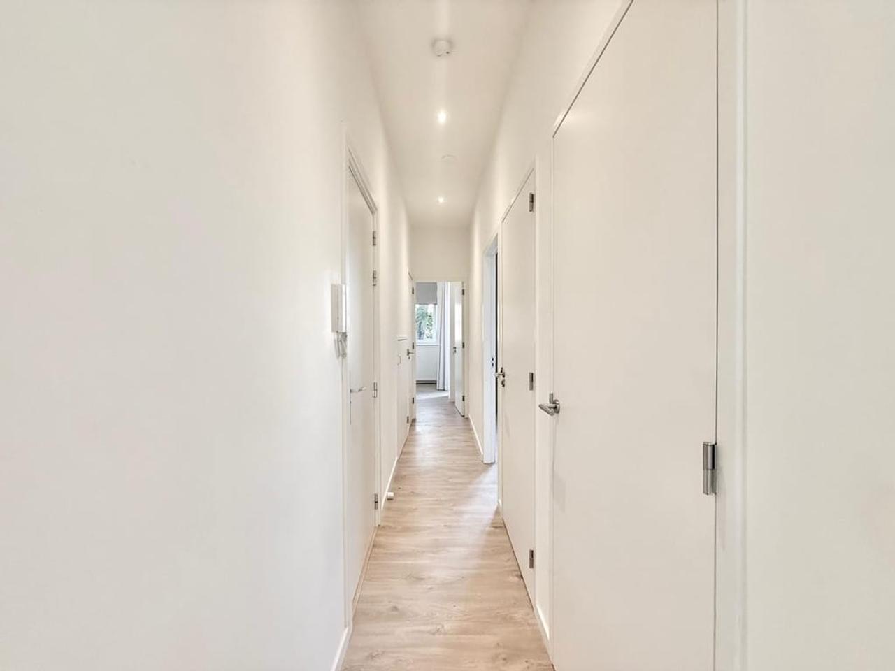 2-slaapkamer appartement met balkon op Nieuwe Binnenweg - Afbeelding 12