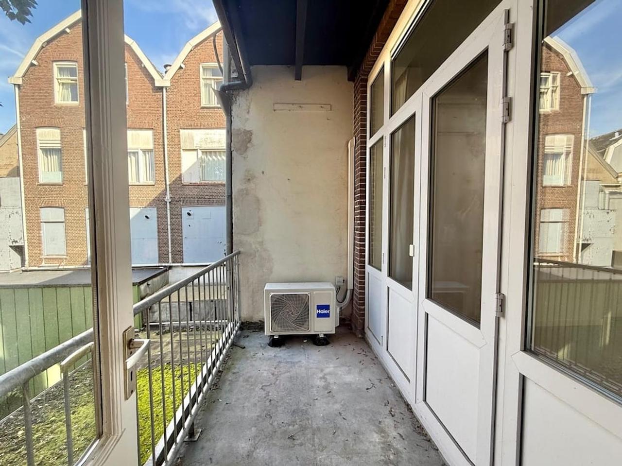 2-slaapkamer appartement met balkon op Nieuwe Binnenweg - Afbeelding 17