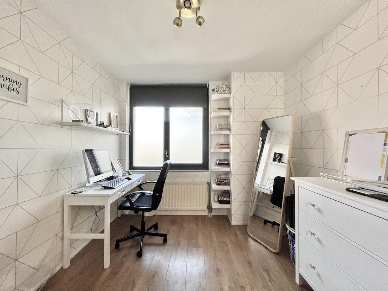 Gemeubileerd 3-kamerappartement met balkon - Afbeelding 12