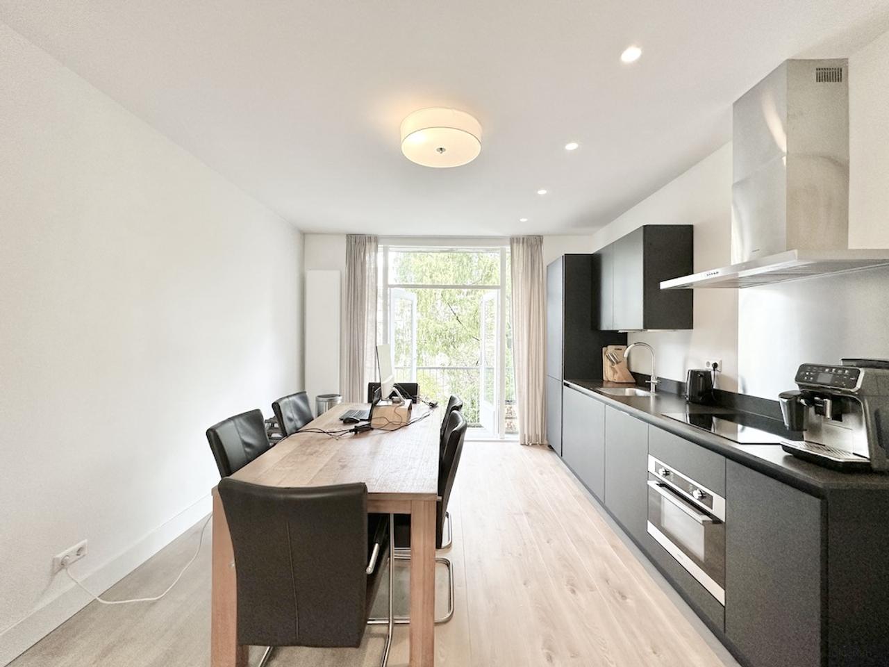 2-slaapkamer appartement met balkon in Cool - Afbeelding 5