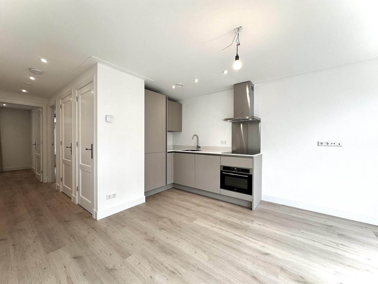 2-slaapkamerappartement met balkon in Cool - Afbeelding 1
