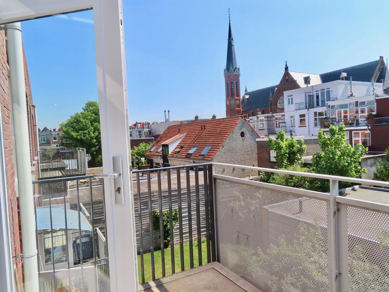 Gemeubileerd 3-kamerappartement met balkon - Afbeelding 5