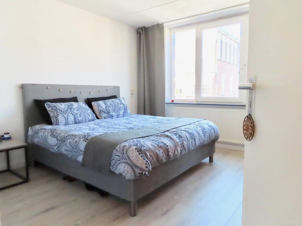 Gemeubileerd 3-kamerappartement met balkon - Afbeelding 7