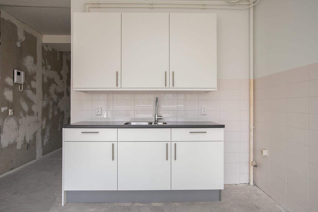 2-kamerappartement met balkon op de 12e - Afbeelding 15