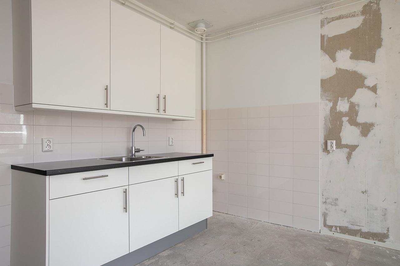 2-kamerappartement met balkon op de 12e - Afbeelding 16