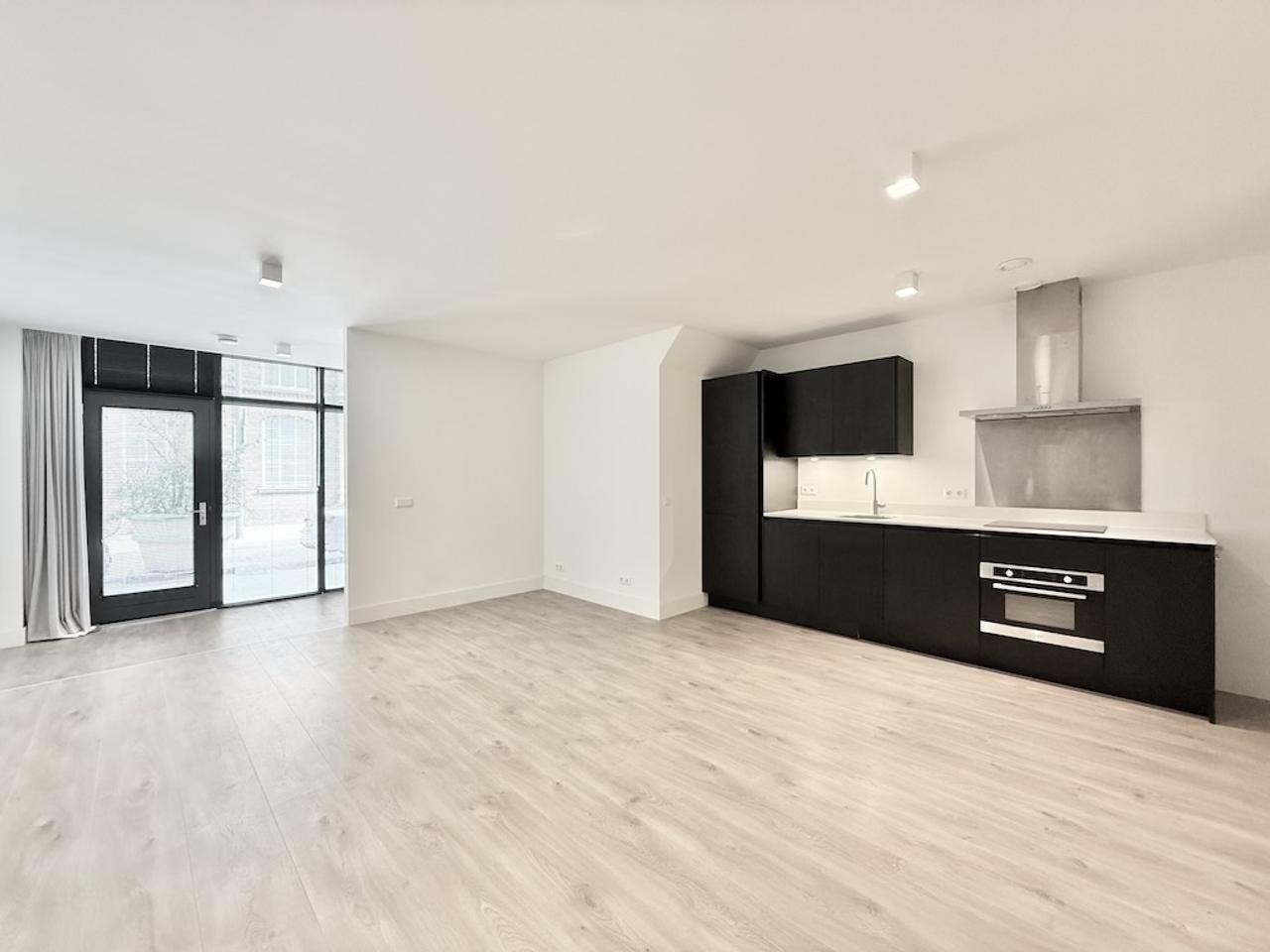 127 m² appartement met tuin in Oude Noorden - Afbeelding 1