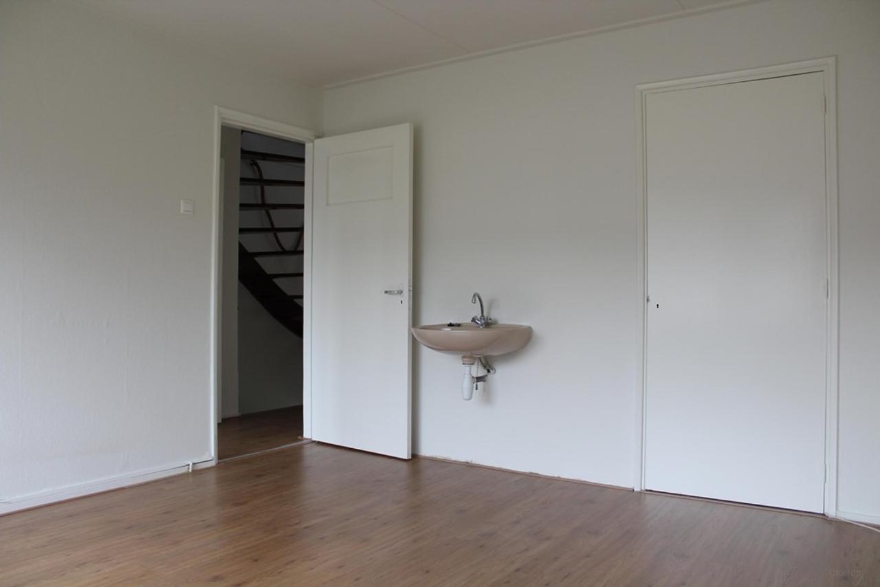 Tussenwoning met 4 slaapkamers en tuin - Afbeelding 14