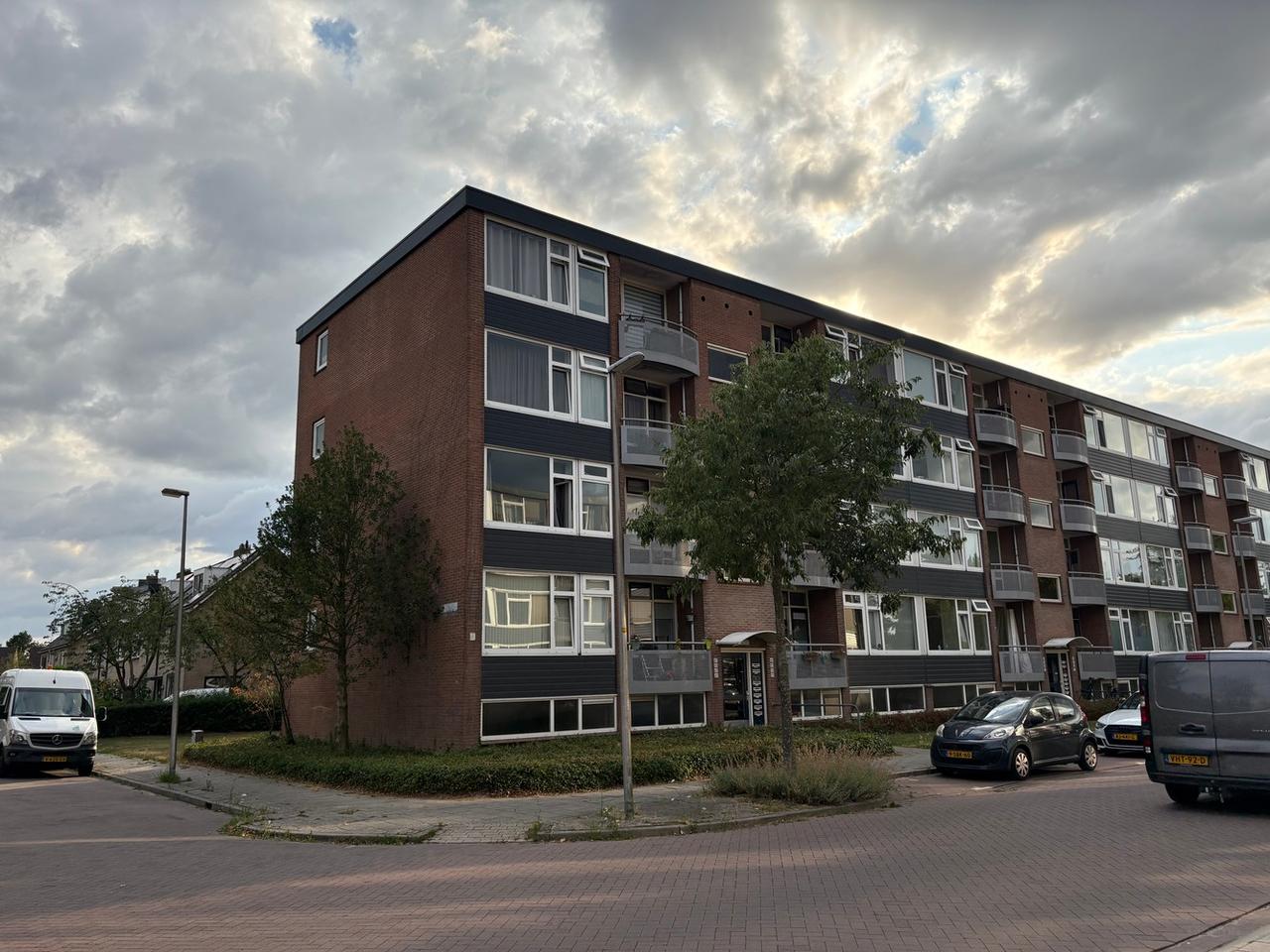 2-Bedroom Apartment with Balcony - Image 1