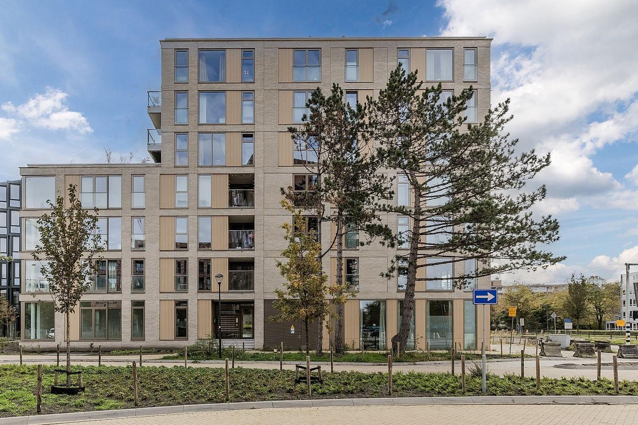 3-room apartment with balcony in Haarlem - Image 1
