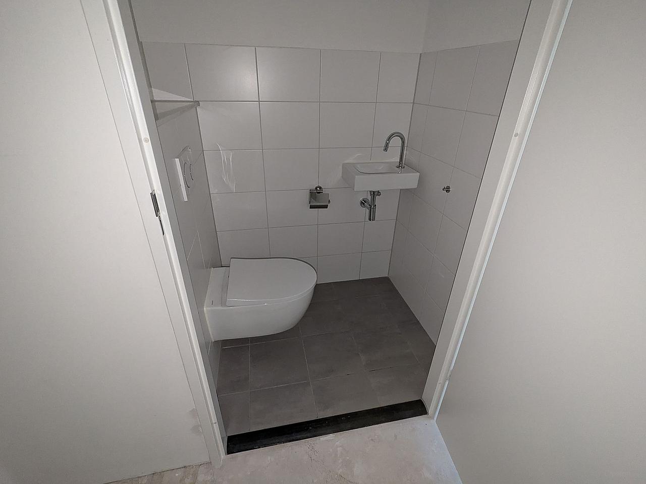 3-room apartment with underfloor heating in Delft - Image 5