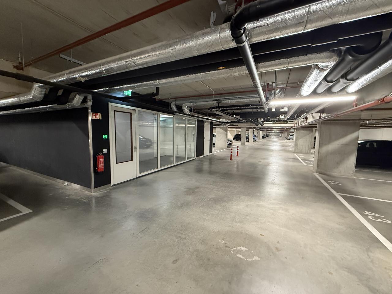 3-kamerappartement met lift in Sloterdijk - Afbeelding 8