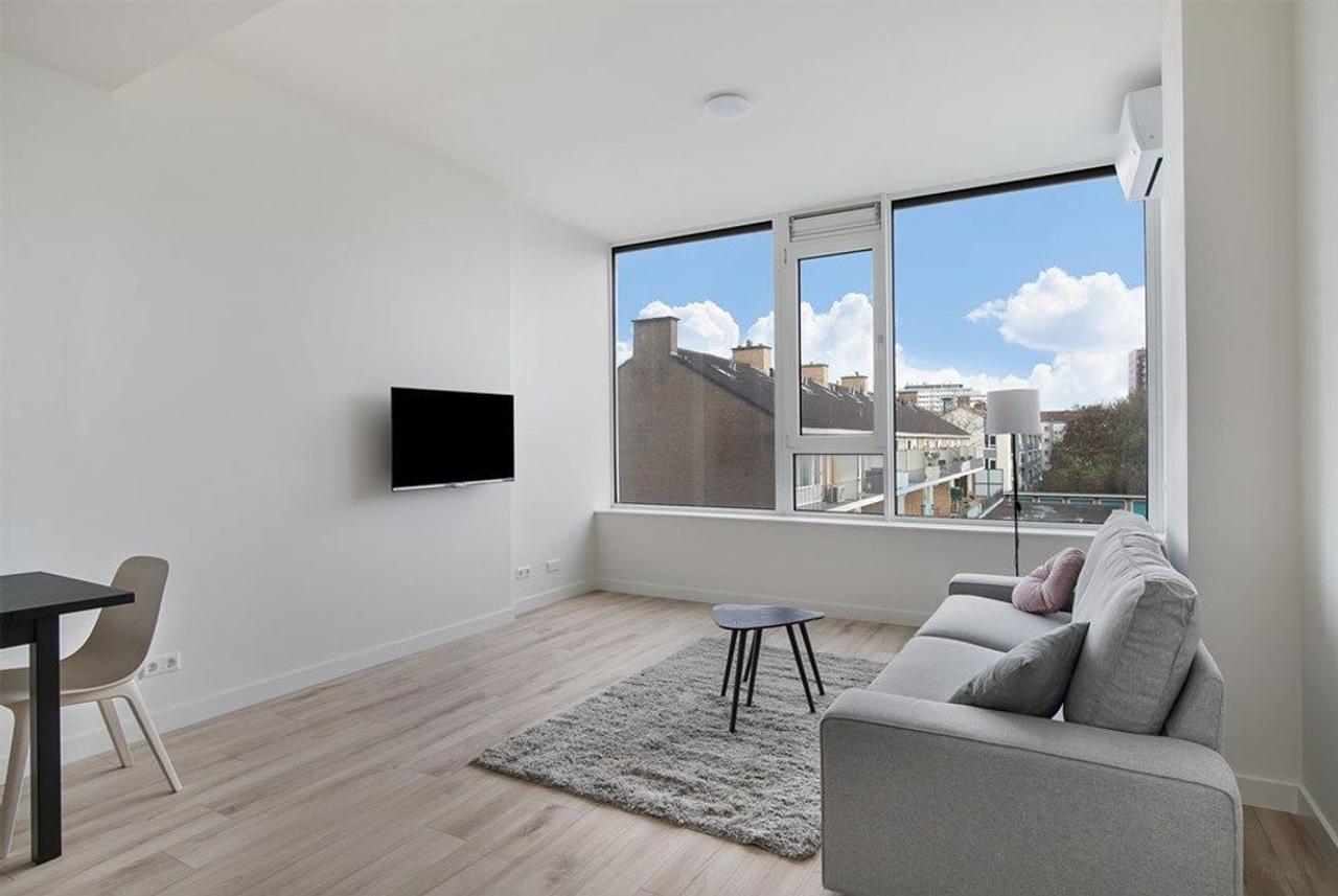 Gemeubileerd 2-kamerappartement in Rijswijk - Afbeelding 1