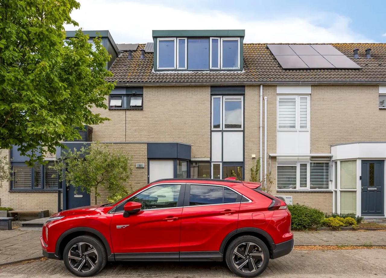 Eengezinswoning met 4 slaapkamers in Leiden - Afbeelding 1