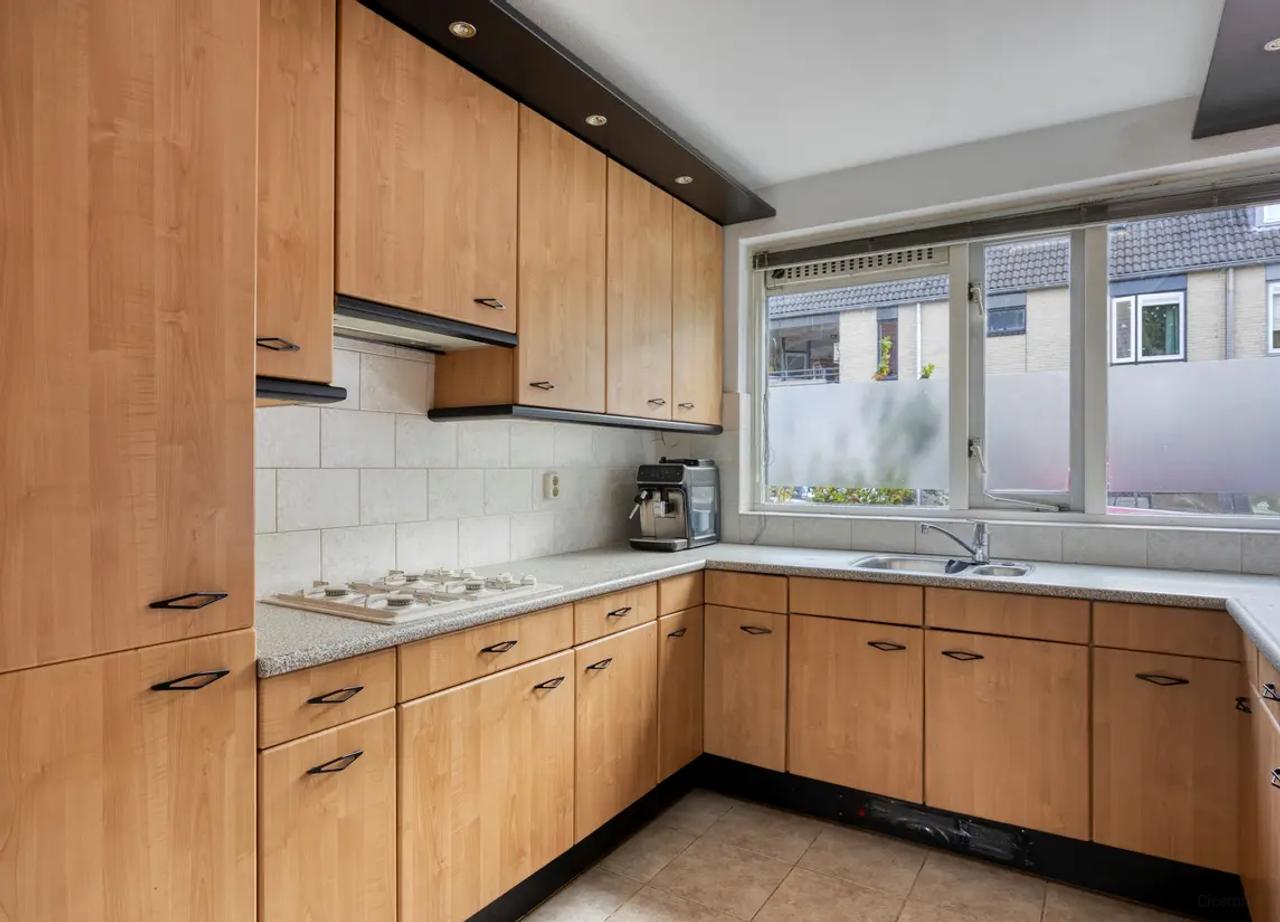 Eengezinswoning met 4 slaapkamers in Leiden - Afbeelding 6