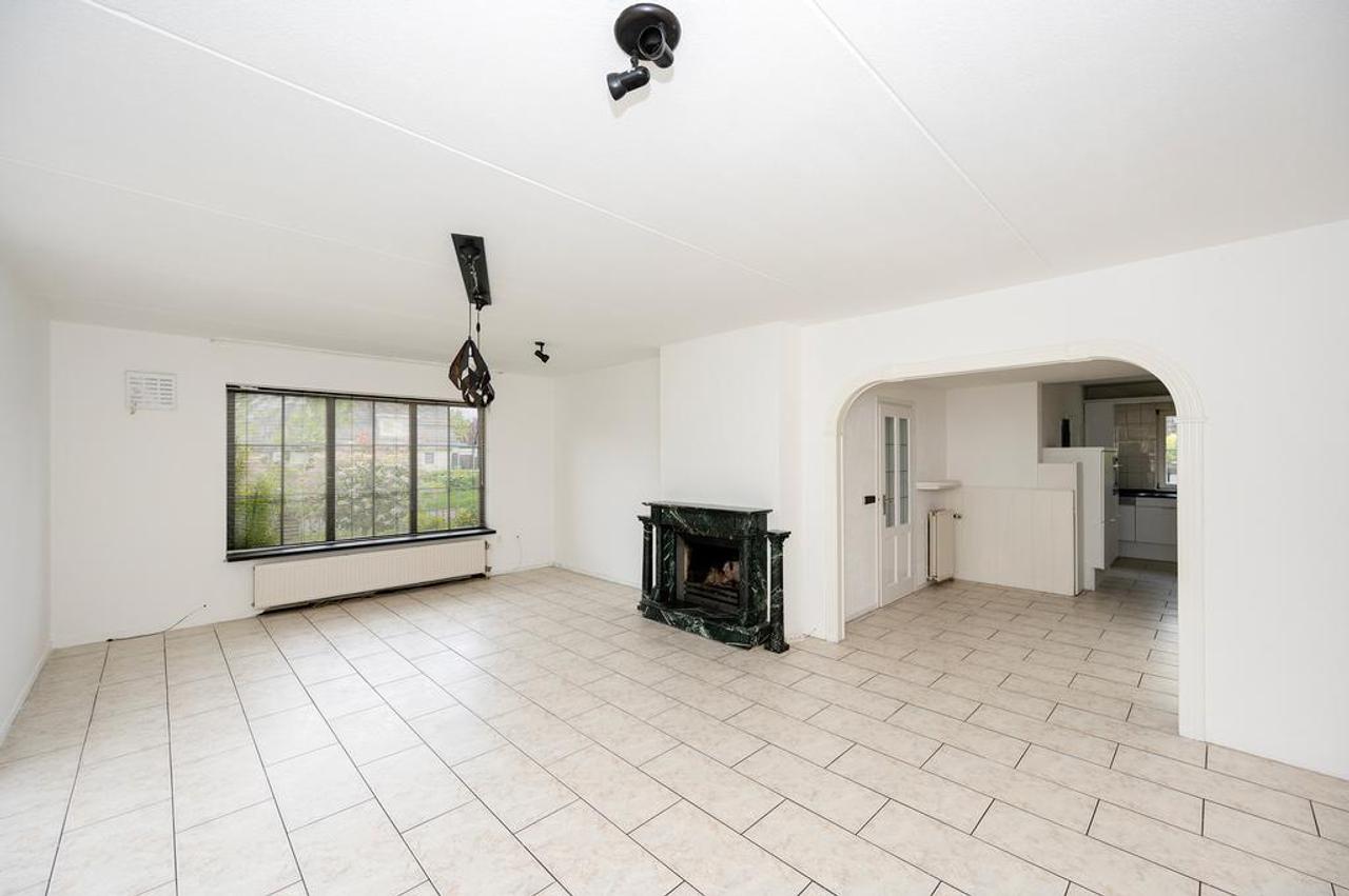 Detached Waterfront Villa in Filmwijk - Image 13