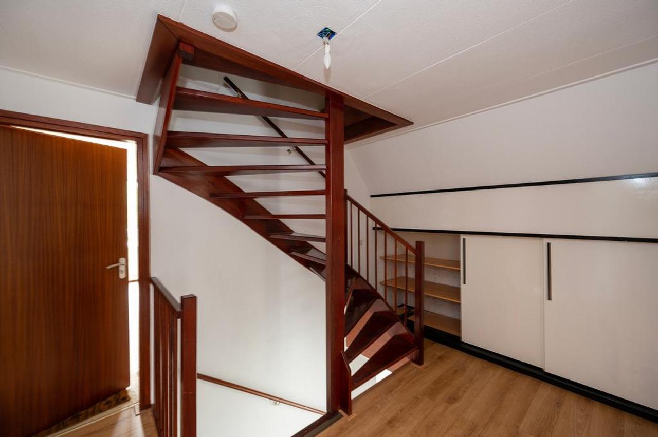 Detached Waterfront Villa in Filmwijk - Image 21